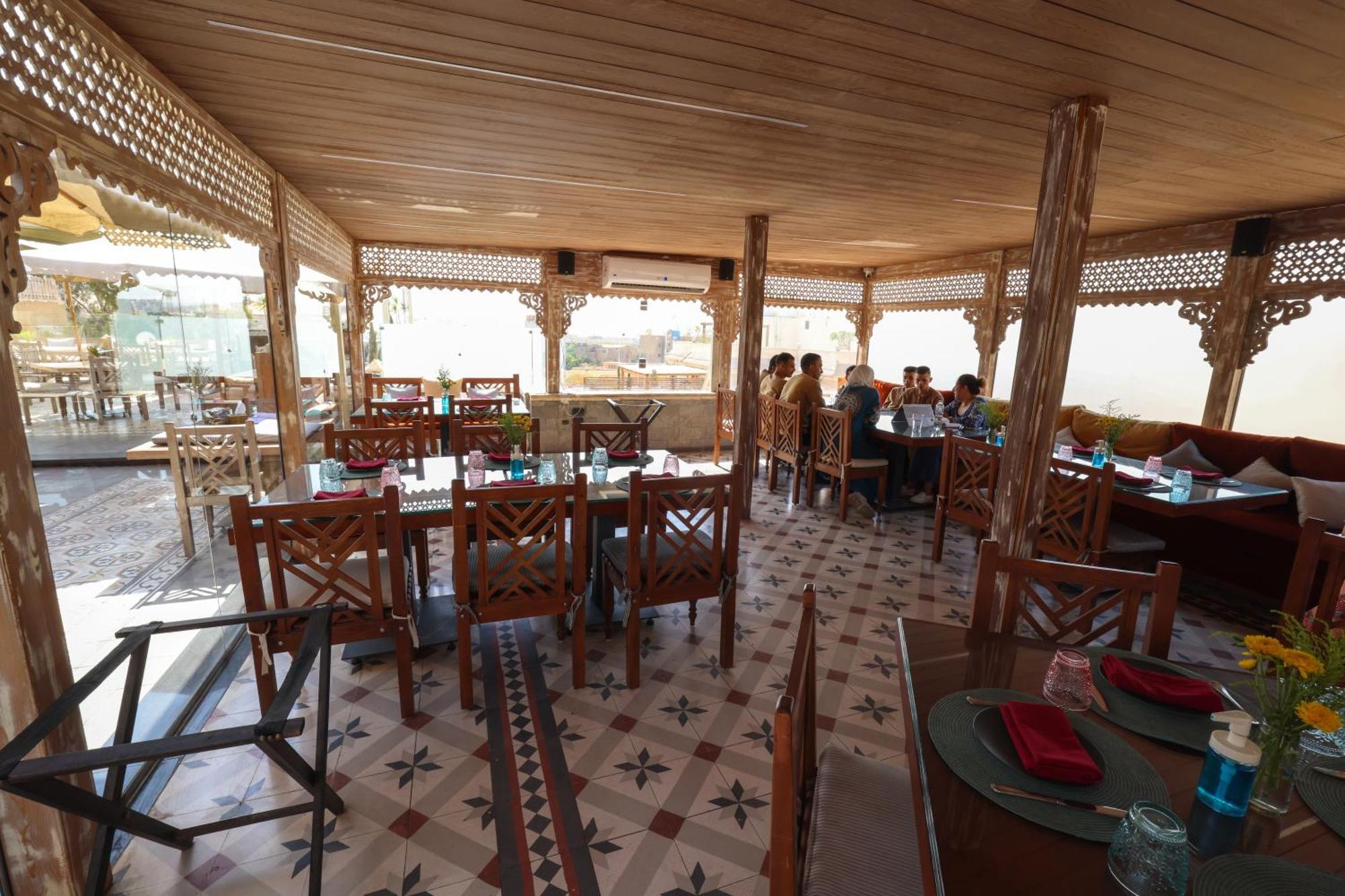 Onyx Pyramids Boutique Hotel Al Kawm al Akhdar 外观 照片